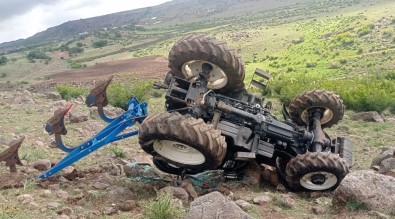 Tunceli'de Traktör Sarampole Yuvarlandi Açiklamasi 1 Yarali