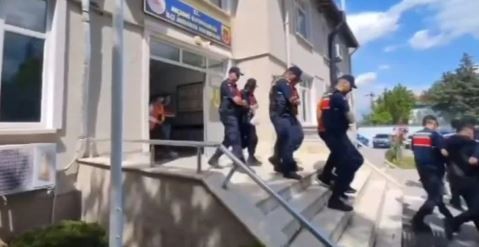 Bakan Yerlikaua duyurdu: 13 ilde yasa dışı bahis operasyonu!