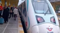 Bakan Uraloğlu açıkladı! Milli elektrikli tren seti 575 bin yolcu taşıdı
