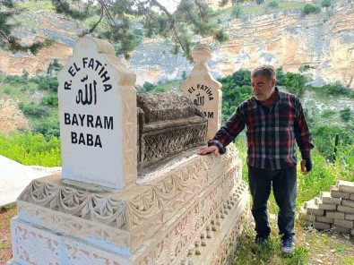 Çemisgezek'te Bayram Baba Hazretlerinin Kabri Yenilendi