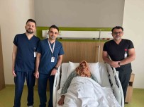 Karin Agrisiyla Geldi, Böbreginden 35 Cm'lik Kitle Çikti