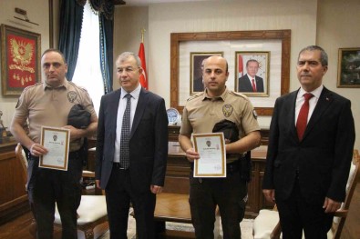 Tarihi Eser Kaçakçiligini Engelleyen Bekçilere Basari Belgesi