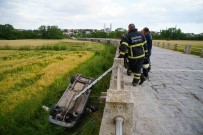 Alkollü Sürücü Tarihi Köprüden Uçtu Açiklamasi 573 Yillik Köprü Zarar Gördü