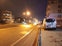 Bafra'da Yasli Kadina Otomobil Çarpti, Sürücü Kaçti