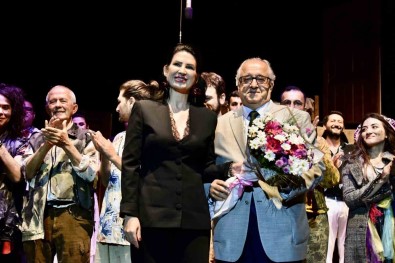 '5 Dakikada Ünlü' Ilk Gösterimini Aliaga'da Yapti