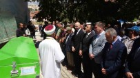 Diyaliz Tedavisinin Ardindan Rahatsizlanarak Sevk Edildigi Antalya'da Hayatini Kaybeden Ilk Hasta Topraga Verildi Haberi