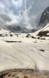 Saatlerce Çektigi Karli Daglarin Dogasi Mest Etti Açiklamasi Görüntüler Alpler Ve Himalayalar'i Aratmadi