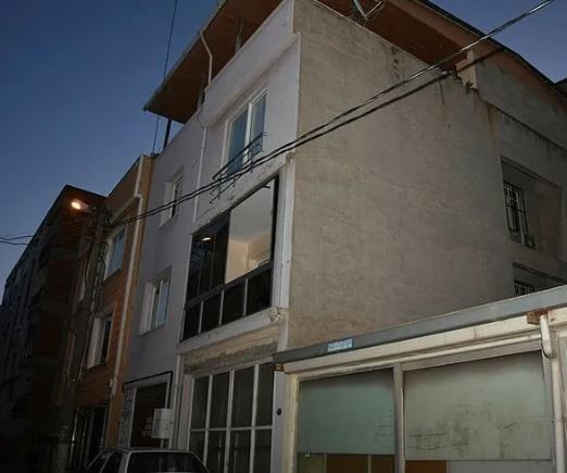 İzmir'de evlat dehşeti! Anne ve babasını katledip intihara kalkıştı: 13 yaşındaki kardeşi ihbar etti