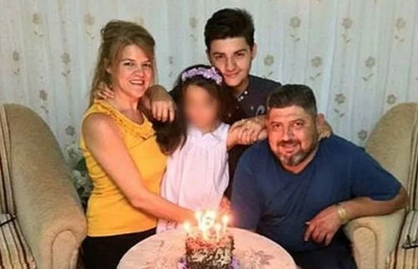 İzmir'de evlat dehşeti! Anne ve babasını katledip intihara kalkıştı: 13 yaşındaki kardeşi ihbar etti