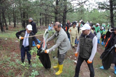 Çorum Valisi Dagli Açiklamasi 'Ormanlik Alanlarda Piknik Yapmayalim, Ates Yakmayalim, Ormanlarimizi Koruyalim'