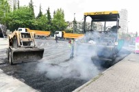 Esenyurt Üçevler Mahallesi 911. Sokak'ta Asfaltlama Çalismasi Yapildi