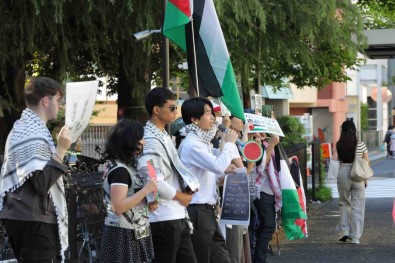 Japonya'da Kamu Yayincisi NHK Televizyonuna 'Israil' Protestosu