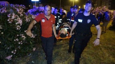 Mersin'de Polis Minibüsü Kaza Yapti Açiklamasi 1 Polis Memuru Yarali