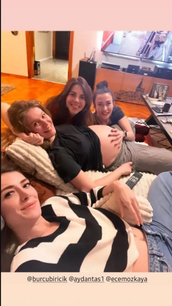 Burcu Biricik'ten kızlar gecesi