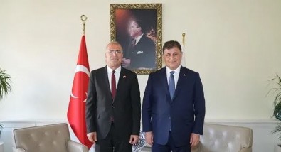 CHP'de kayınço bacanak atamaları tam gaz devam ediyor! Başkanın gelinini es geçti: Diğer işçileri kapı önüne koydu