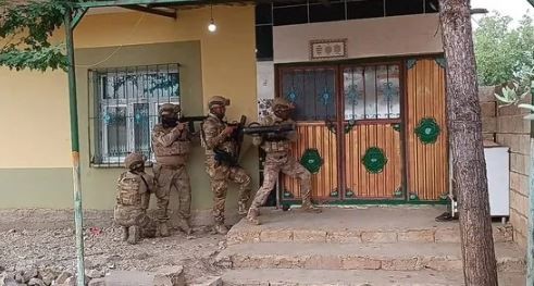 Şanlıurfa'da terör operasyonunda cephanelik ele geçirildi