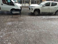 Ardahan'da Dolu Yagisi Sonrasi Her Yer Beyaza Büründü