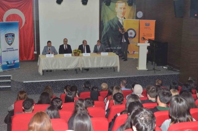 Güvenli Gelecek Için Bilinçli Toplum Projesi Paneli Düzenlendi