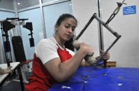 (ÖZEL) 30 Yillik Yipranmis Ekipmanlar Ile Antrenman Yaparak Avrupa Bilek Güresi Sampiyonasi'nda 1'Inci Oldu