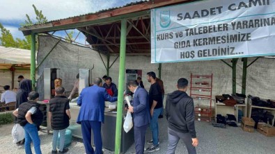 Tatvan'da Ögrenciler Için 'Hayir Çarsisi' Kuruldu