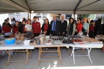 Baskan Arslan Gençlerle Hayir Panayirinda Bulustu