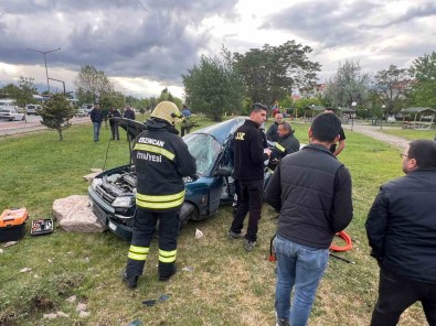 Erzincan'da Trafik Kazasi Açiklamasi 1 Yarali