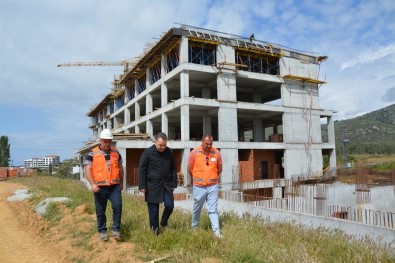 Kaymakam Odabas, KYK Yurdu Insaatini Inceledi