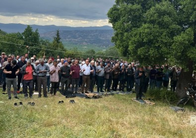 Sarigöl'de Bolluk, Bereket Ve Sükür Için 35 Adak Kurban Kesildi