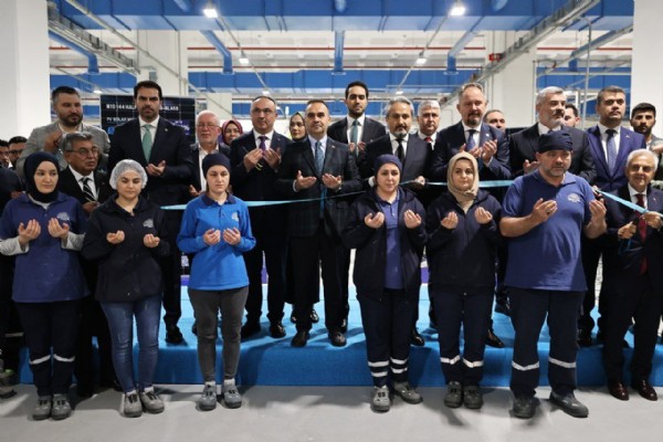 Sanayi ve Teknoloji Bakanı Kacır: Güneş paneli üretim kabiliyetimizi bir adım öteye taşıyoruz