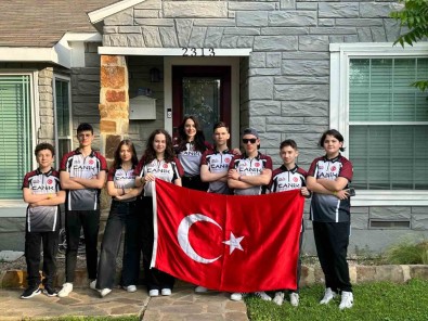Canik'ten Genç Türk Robot Tasarimcilarina Dünya Sampiyonasinda Destek