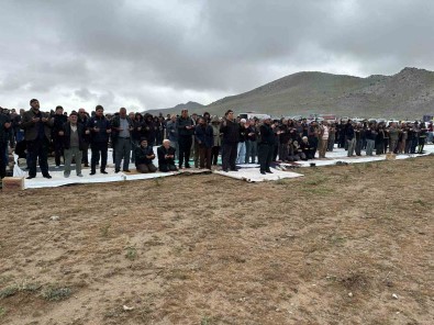 Karapinar'da Yagan Yagmurlar Için Sükür Duasi Yapildi