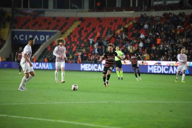 Trendyol Süper Lig Açiklamasi Gaziantep FK Açiklamasi 1 - Hatayspor Açiklamasi 1 (Ilk Yari)