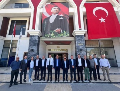Baskan Arici CHP Milletvekillerini Agirladi