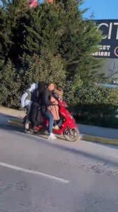 Canlarini Hiçe Sayip Motosiklete 5 Kisi Bindiler