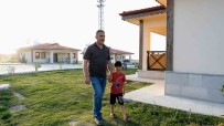 Hatayli Bir Depremzede Aile Daha Yeni Evlerine Kavustu Haberi