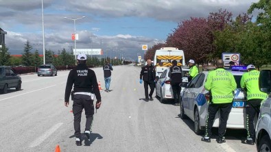 Karaman'da Minibüsün Çarptigi Yasli Adam Agir Yaralandi
