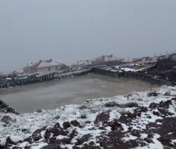 Malatya'da Yüksek Rakimli Bölgelerde Kar Yagisi Etkili Oldu