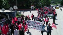 Amasya'da Üniversiteliler Israil'in Gazze'ye Yönelik Saldirilarini Protesto Etti
