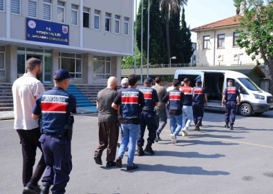 Mersin Merkezli 8 Ilde DEAS Operasyonu Açiklamasi 11 Tutuklama