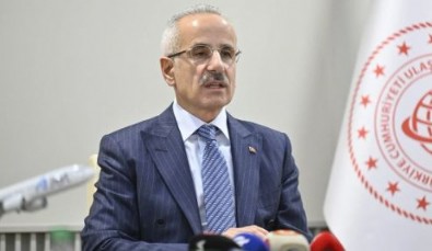 Türkiye Ulaştırma Bakanı Abdulkadir Uraloğlu, Kalkınma Yolu'nu anlattı: İnşaatı bile kazandıracak