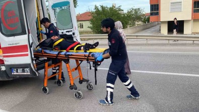 Konya'da Üç Tekerlekli Bisiklet Otomobille Çarpisti Açiklamasi 1 Yarali