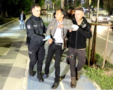 Polis Ehliyet Istedi, Alkollü Sürücü Ise Ayakkabi Açiklamasi Ilginç Diyalog Kamerada