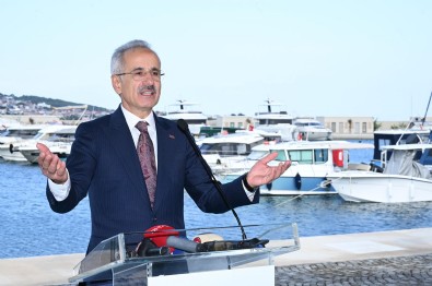 Bakan Uraloğlu Nisan ayı denizcilik istatistiklerini açıkladı: Eleçlenen konteyner miktarı yüzde 15,8 yükseldi