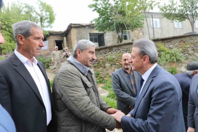 Bitlis Valisi Karaömeroglu, Sehit Ailelerini Ziyaret Etti