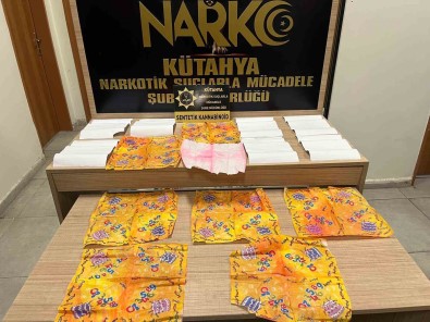 Kütahya'da Çöp Posetinde 45 Bin 71 Kullanimlik Kâgida Emdirilmis Bonzai Ele Geçirildi