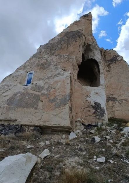 70 yıldır peribacasında yaşıyor: Sadece 15 metrekare!