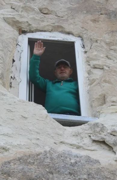 70 yıldır peribacasında yaşıyor: Sadece 15 metrekare!