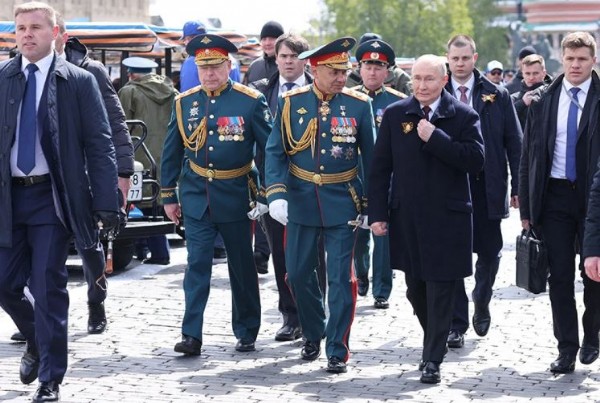 Rusya Devlet Başkanı Putin: Savaşa hazırız