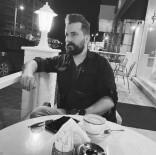 Ankara'da Trafik Kazasi Geçiren Polis Hayatini Kaybetti