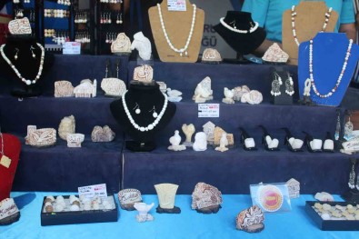 Isyurtlari Ürün Ve El Sanatlari Fuari Alanya'da Ilk Kez Açildi